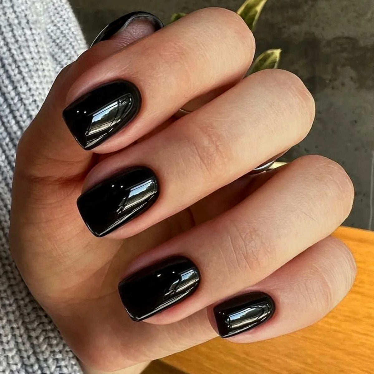 Elegantes glänzendes quadratisches Nagelset Brehn
