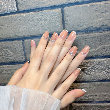 Elegante Nagelkunst Brehn