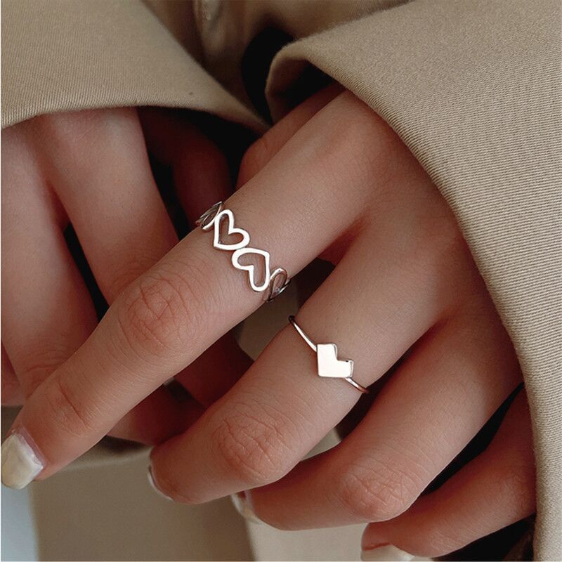 Elegante Herz- und Wellen Design Ring Brehn