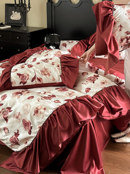 Luxuriöses Blumen-Satin-Bettwäsche-Set mit Volant, Bettrock und Kissenbezügen