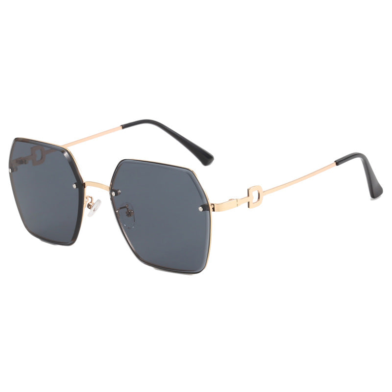 Damen extravagante und moderne Sonnenbrille im ausgefallenen Design Brehn