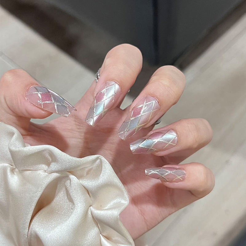Elegante Lange Press-On Nägel Set mit Künstlerischen Spitzen Brehn