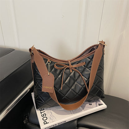 Gepolsterte Leder Hobo Tasche