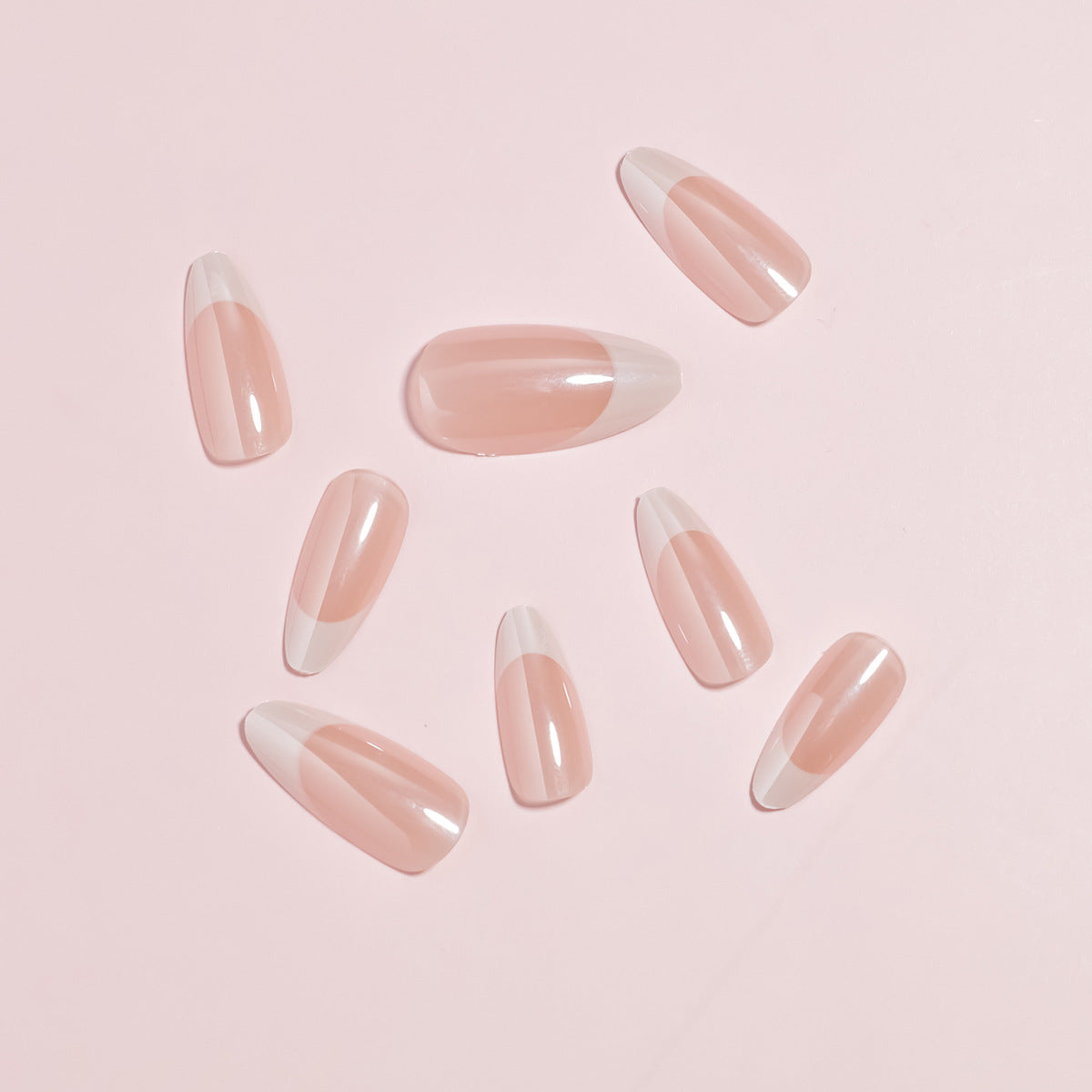 Elegantes French Tip Nagelkunst-Set Brehn