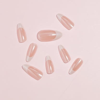 Elegantes French Tip Nagelkunst-Set Brehn