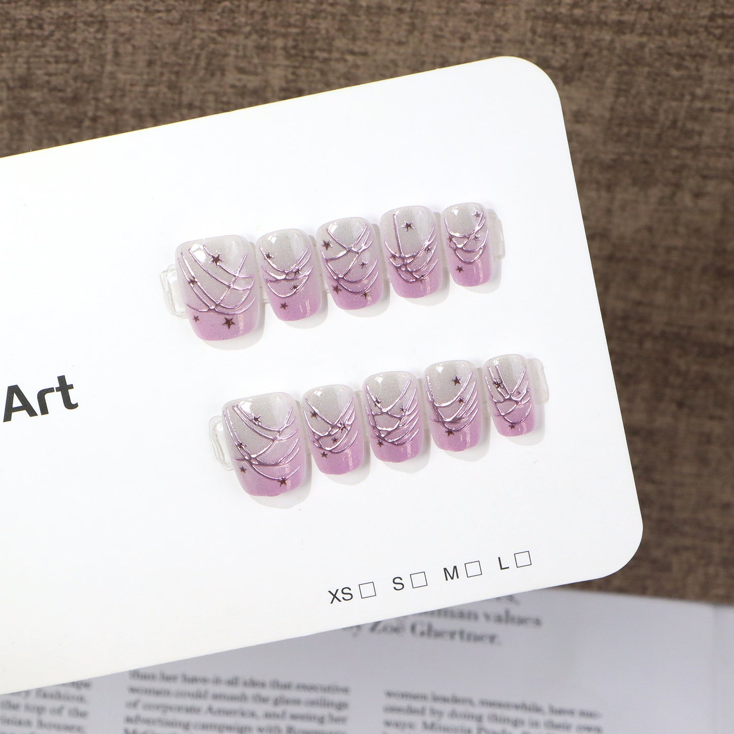 Künstlerisches Nail Art Press-On Set mit Sterne Akzenten Brehn