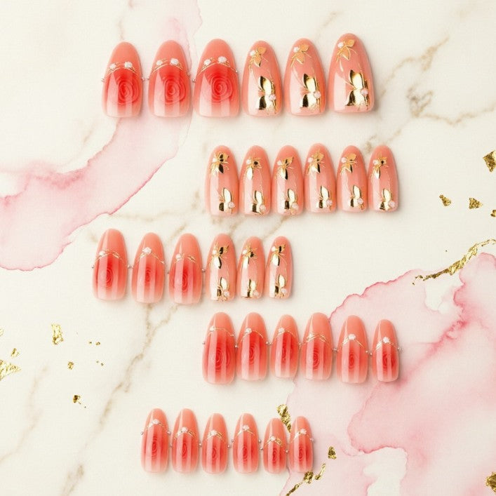 Kunstvolle Nagelspitzen mit Elegantem Goldschmuck Brehn