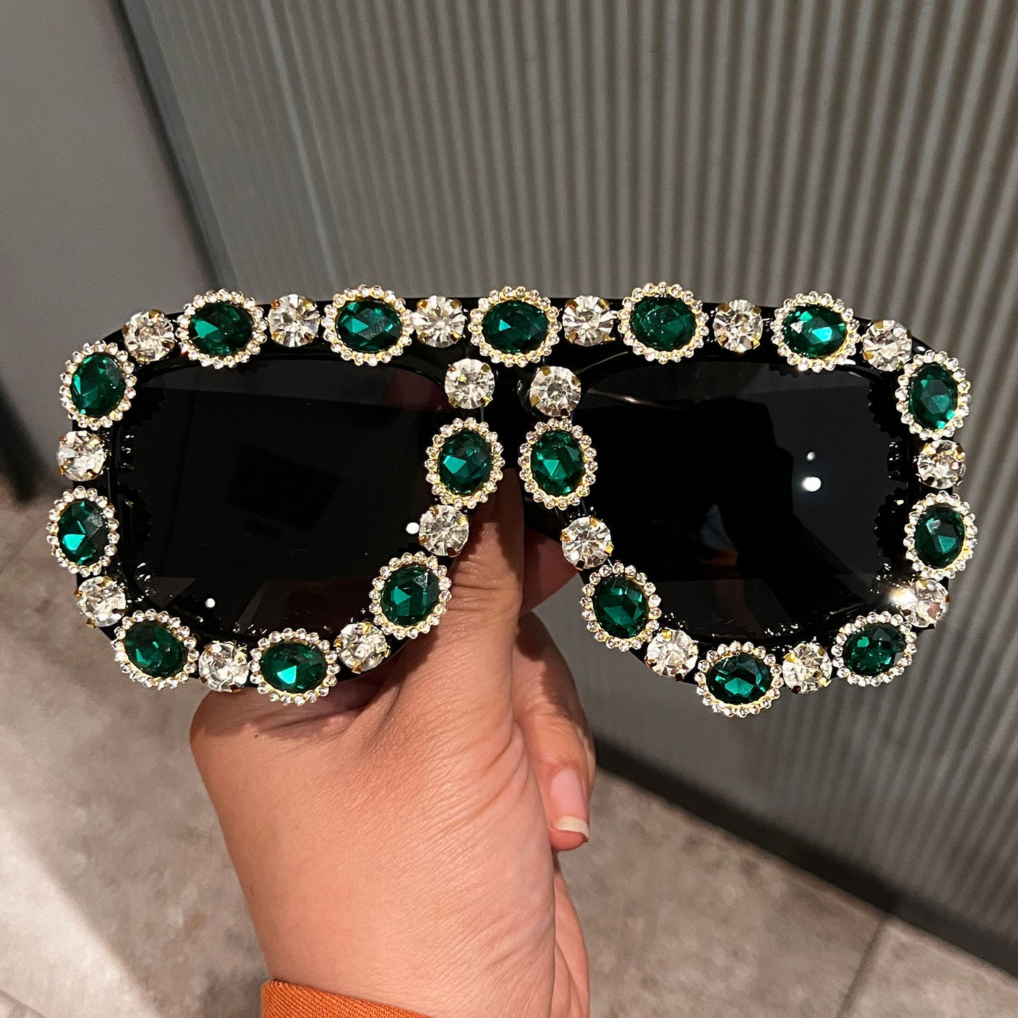 Damen Glamouröse Sonnenbrille mit funkelndem Kristallrahmen Brehn