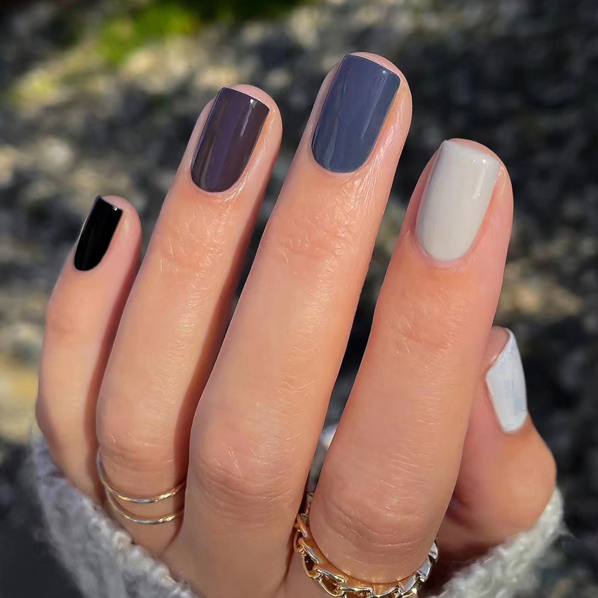 Kunstvolle Nagelkunst mit eleganten Designs Brehn
