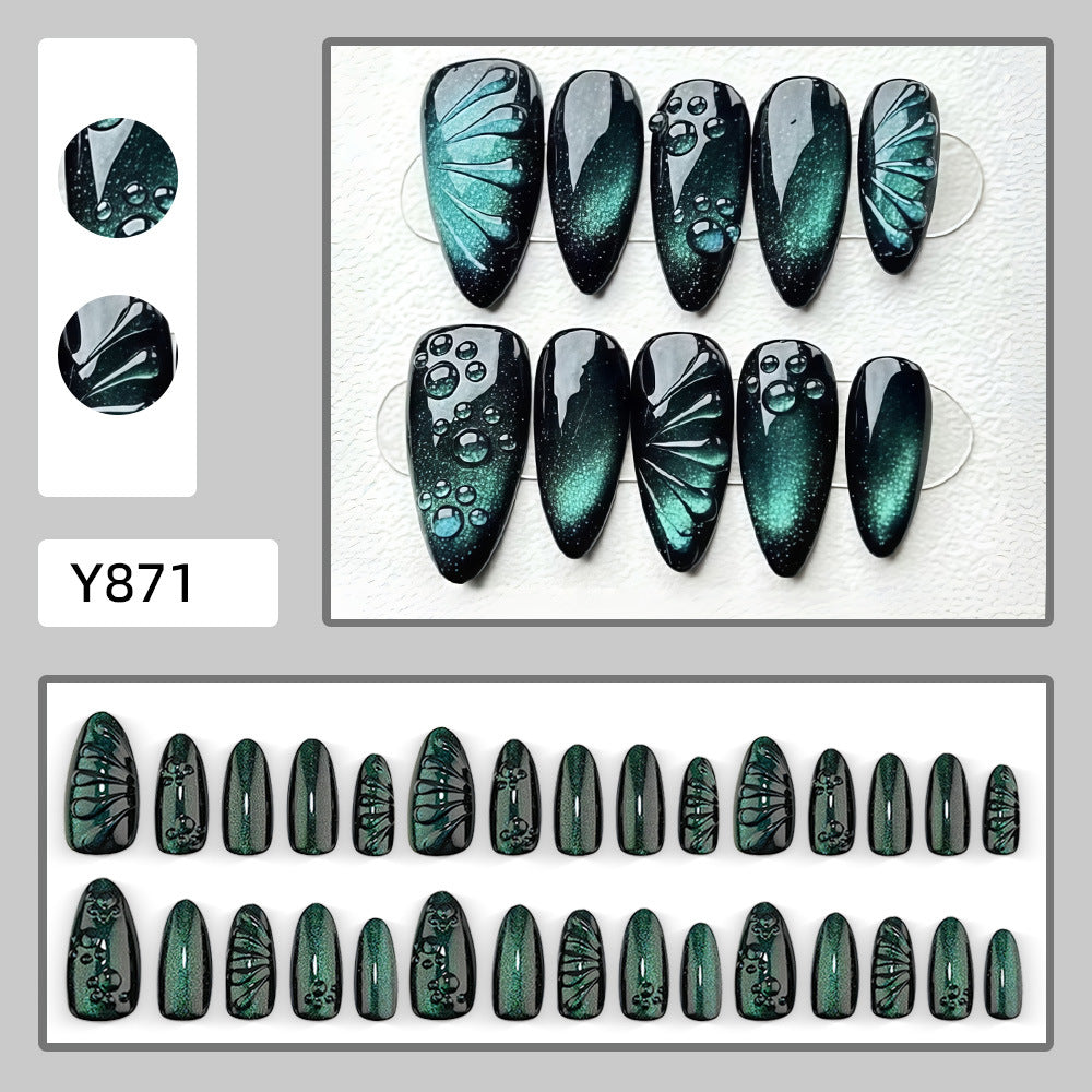 Kunstnägel mit Schimmerndem Wellen-Design Brehn