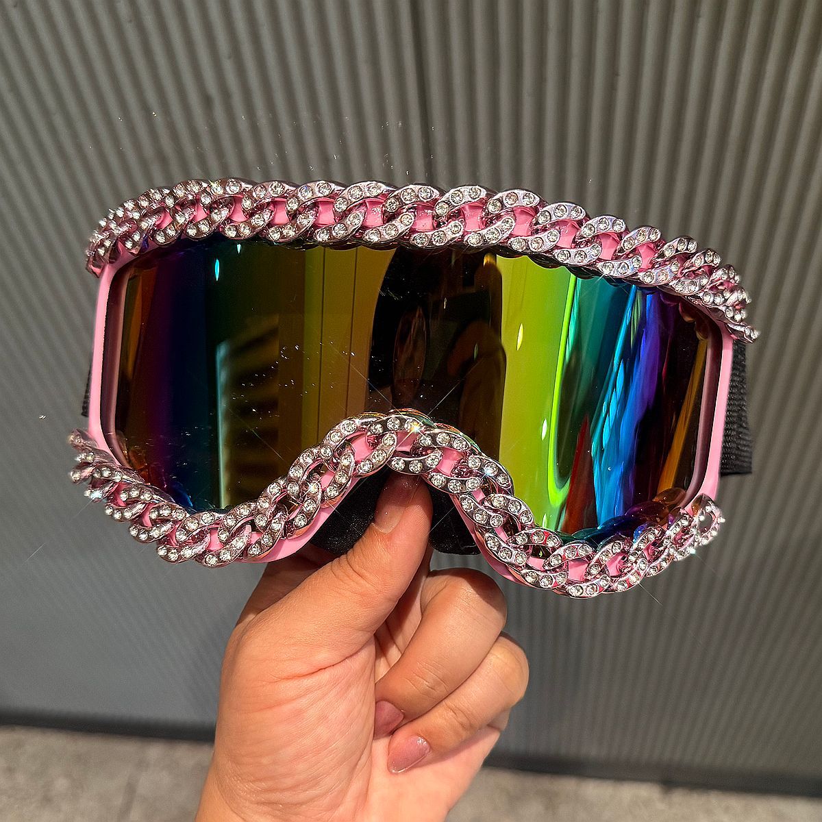 Damen Sportlich elegante Skibrille mit strassverziertem Rahmen Brehn