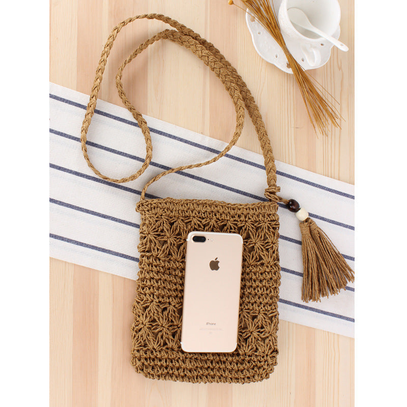 Handtasche Aus Handgeknüpftem Naturmaterial mit Elegantem Quastenanhänger Brehn