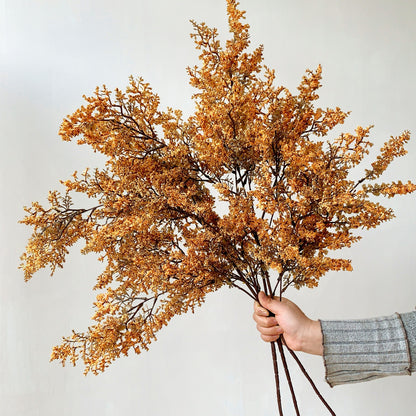 Dekorative Blumenanordnung für die Wohnkultur
