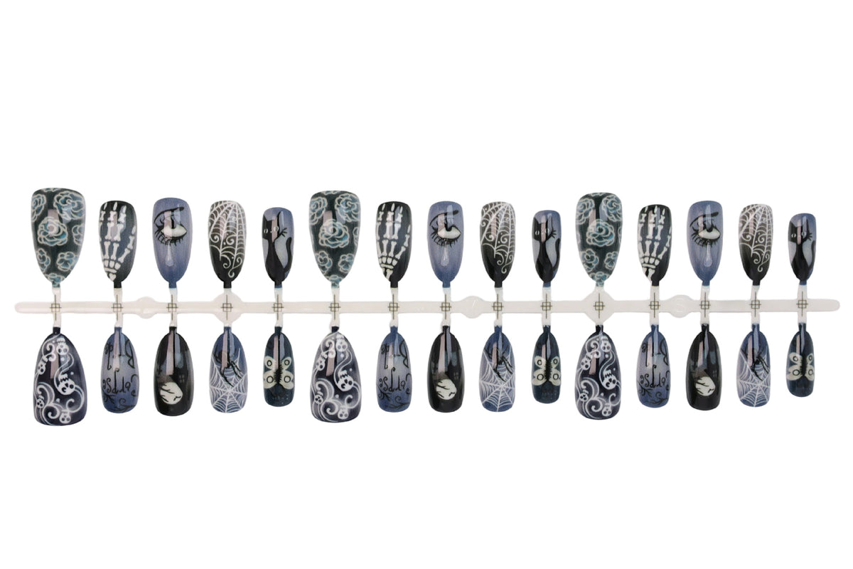 Halloween Kunstnagelset mit einzigartigen gruseligen Designs Brehn