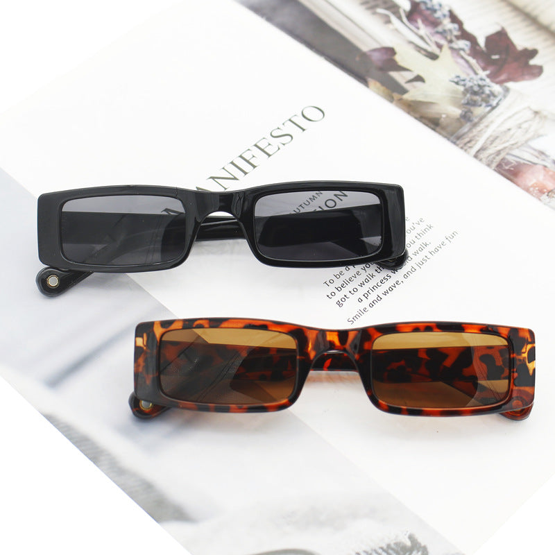 Damen modische rechteckige Sonnenbrille mit strukturiertem Rahmen Brehn