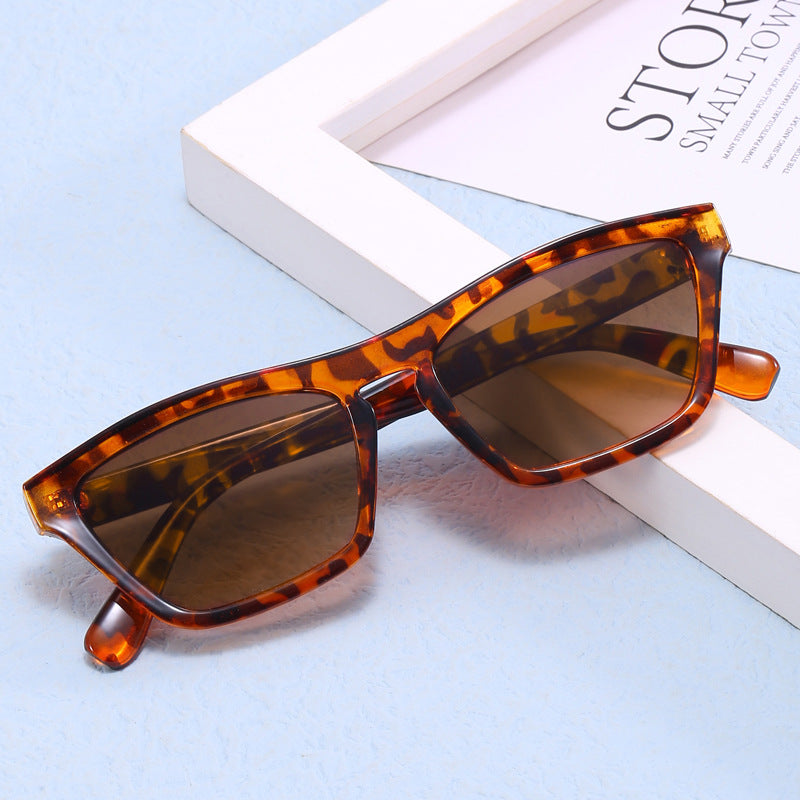 Damen modische Sonnenbrille im trendigen geometrischen Design Brehn