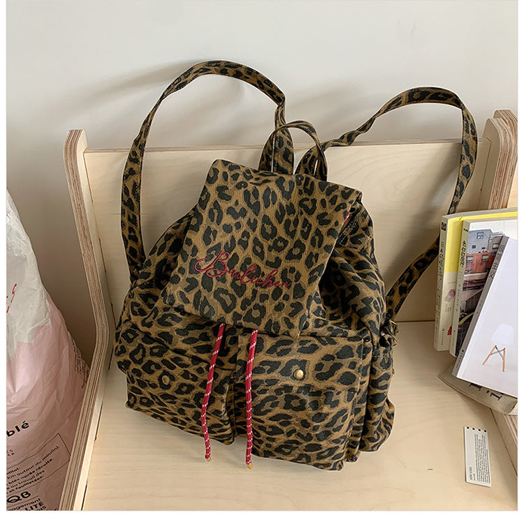 Trendiger Mehrfach-Taschen-Rucksack