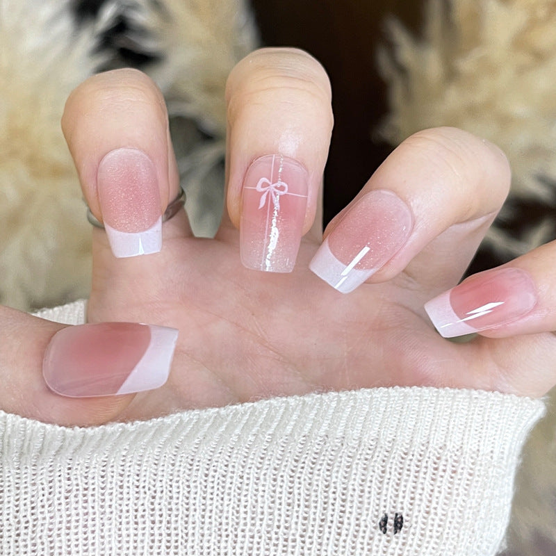 Glänzendes Nagelset Brehn