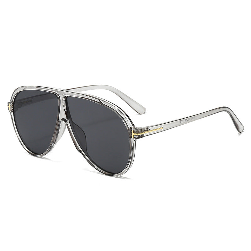Damen große Sonnenbrille mit modernem Design und schützenden Gläsern Brehn