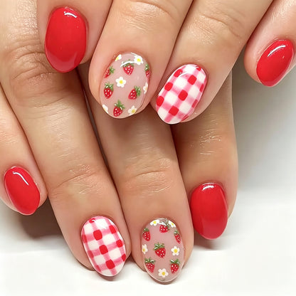 Künstlerisches Erdbeer-Motiv Press-On Nagelset Brehn