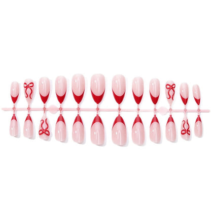 Kunstnagelset mit elegantem Motiv und Glitzerakzenten Brehn