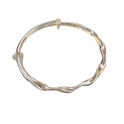 Modebewusster Twisted Metal Armreif Brehn