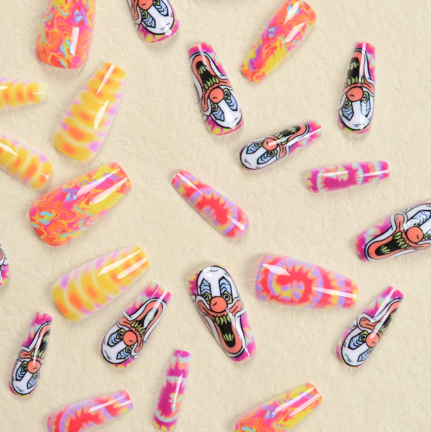 Kreatives Kunstnagelset mit Clownsmotiv Brehn