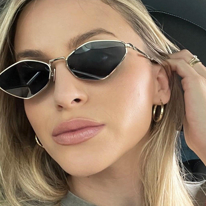 Damen geometrische Sonnenbrille mit feinem Metallrahmen und UV-Schutz Brehn