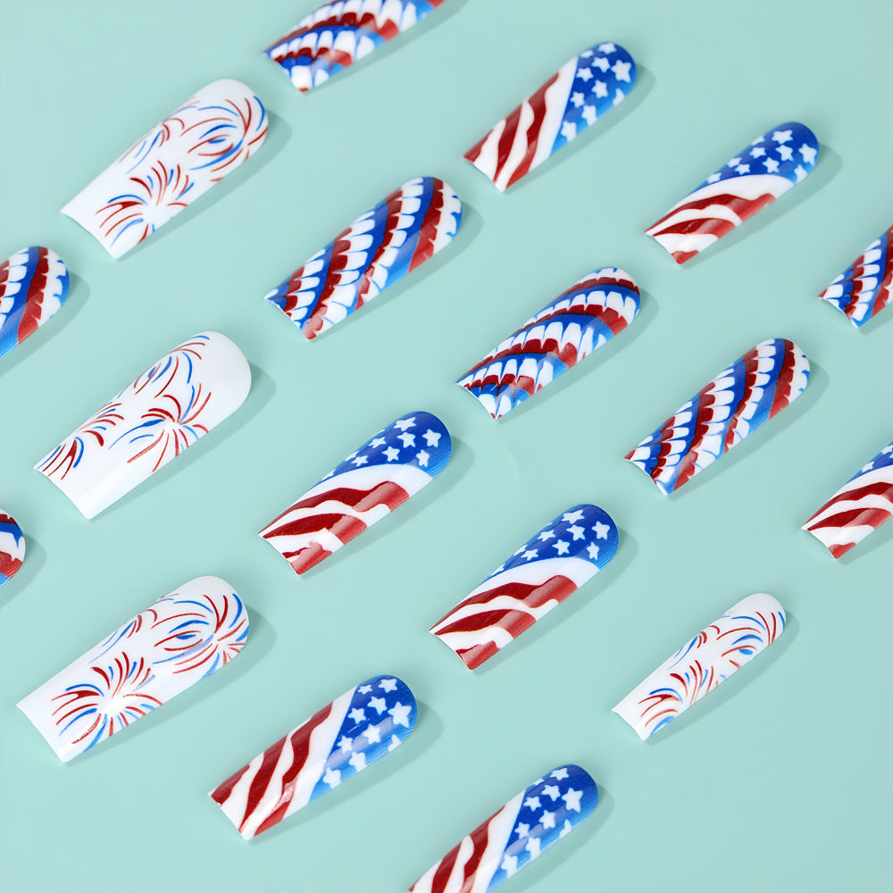 Kunstnägel mit patriotischen Mustern Brehn