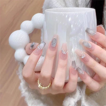 Künstlerische mit Juwelen verzierte Acryl-Nagelverlängerungen