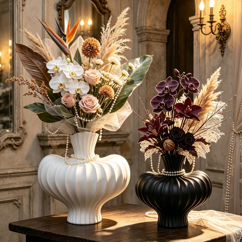 Skulptierte gerippte dekorative Vase Brehn