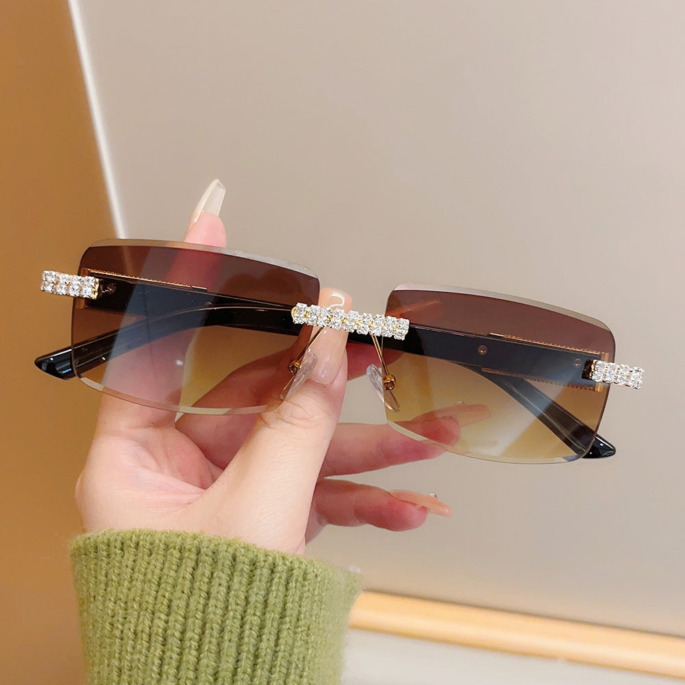 Dekorativer quadratischer Rahmen Modetrends Sonnenbrille Brehn