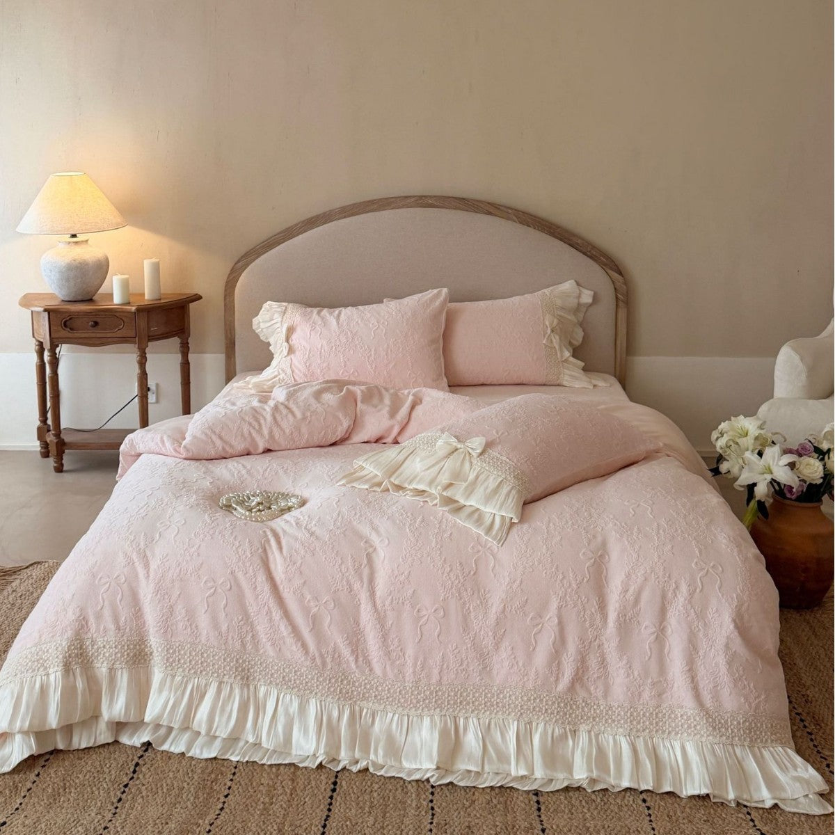 Bettwäsche-Set mit gesteppter Jacquard-Struktur und Plissee-Rüsche