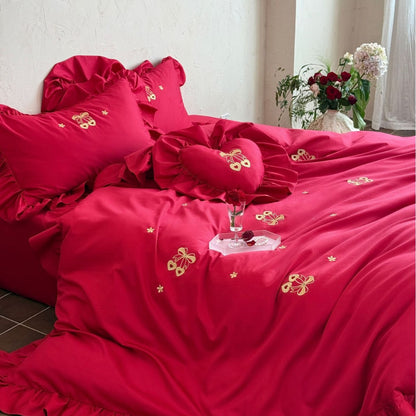 Satin-Bettwäsche-Set mit Volant und romantischer Herz- und Schleifenstickerei