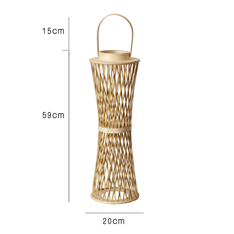 Elegante Laterne aus Rattan Brehn