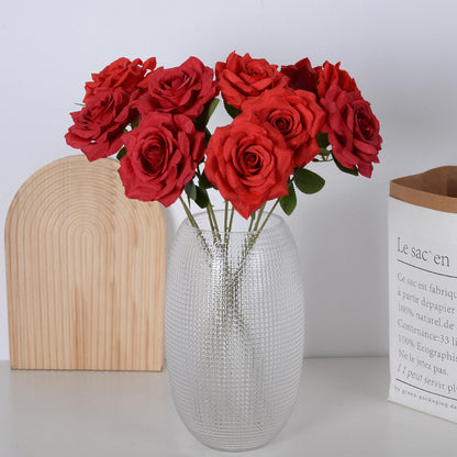 Elegantes Seidentuch Rosenhaaraccessoire