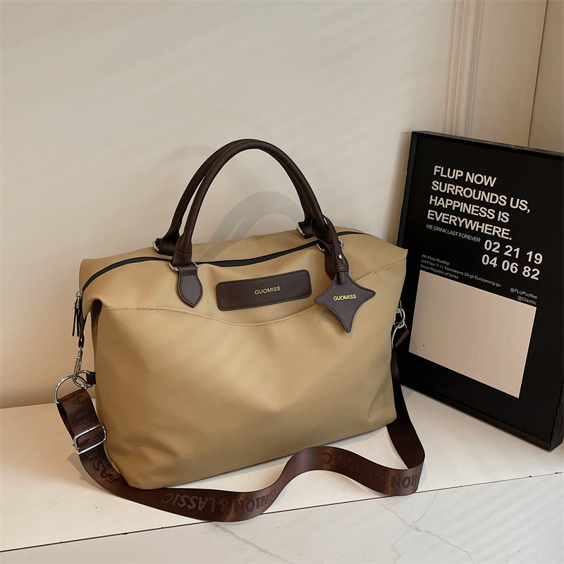 Elegante Reisetasche Mit Praktischen Fächern Brehn