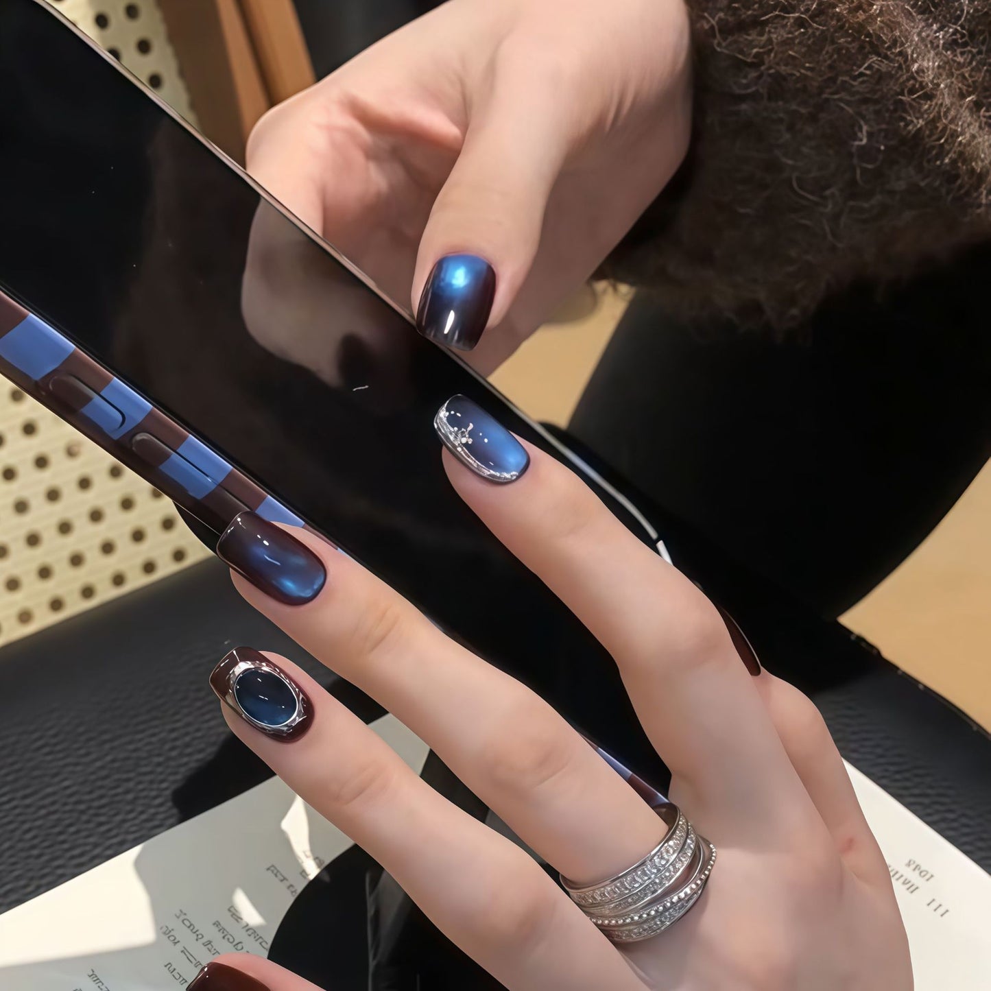 Kunstnägel Im Eleganten Ombre-Stil mit Kristallverzierungen Brehn