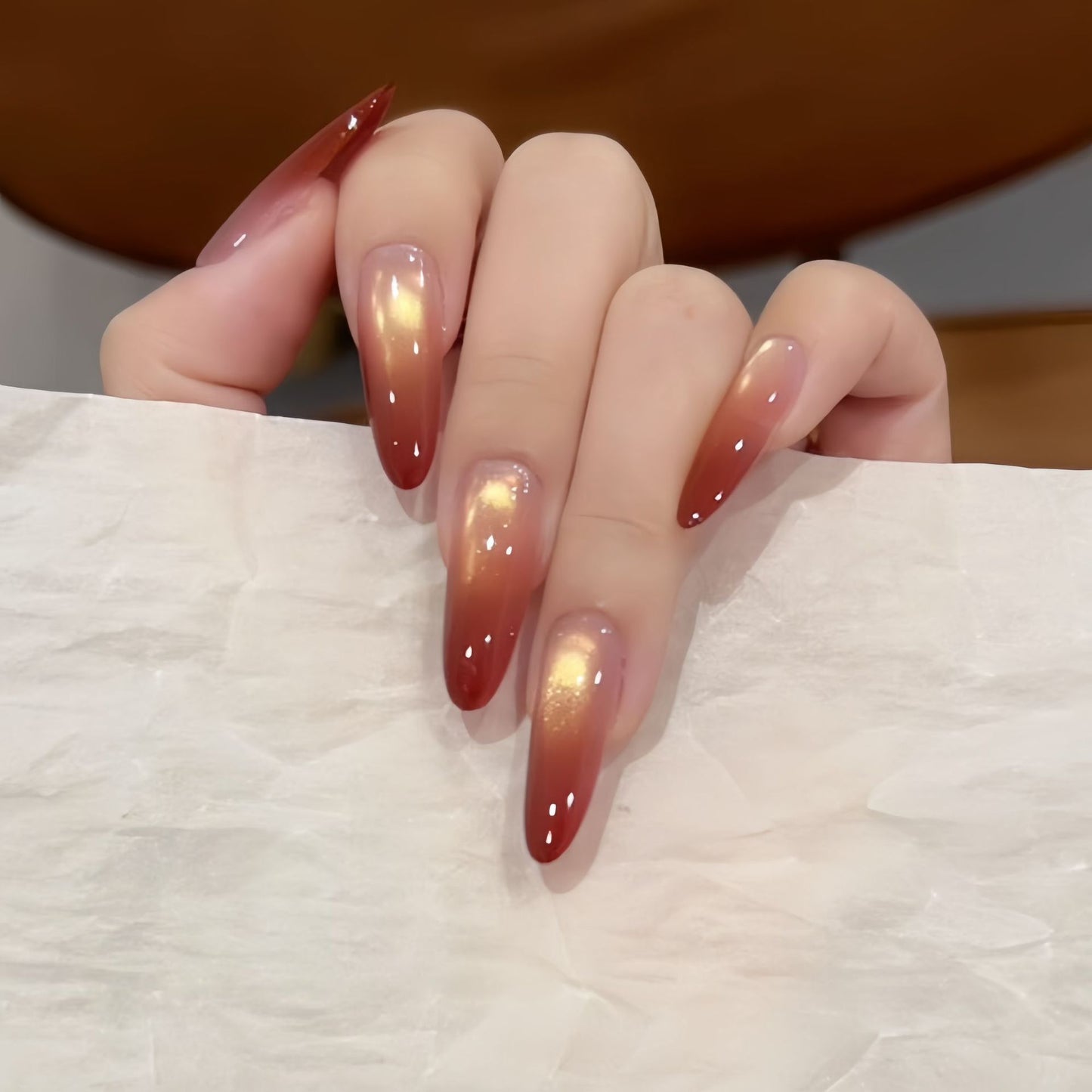 Kunstnägel mit Elegantem Ombre-Effekt Brehn