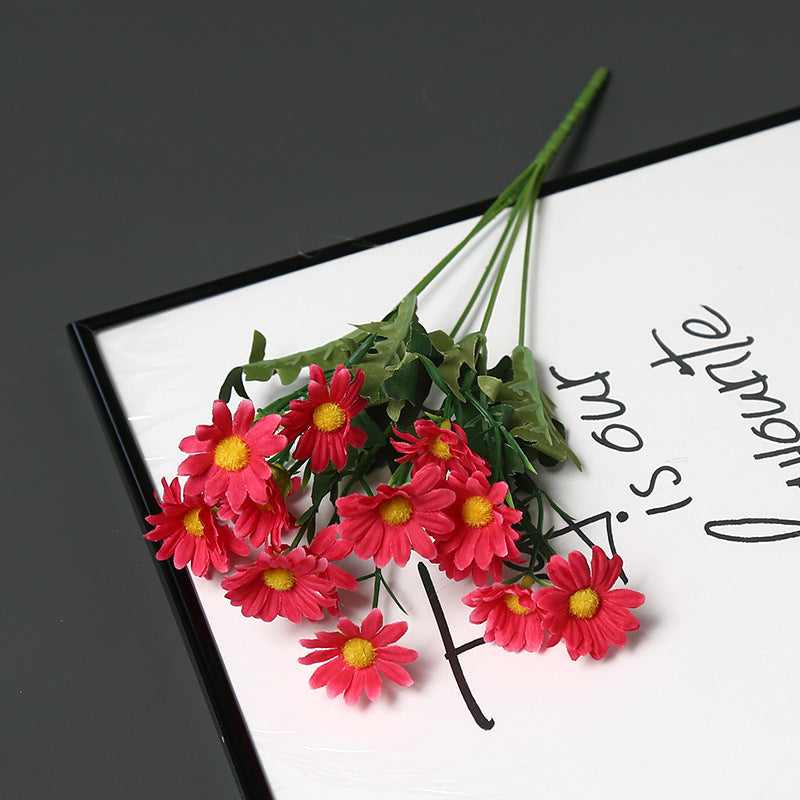 Dekorative Blumenarrangements für die Wohnkultur