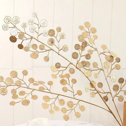 Dekoratives Goldenes Münz-Zweig Arrangement