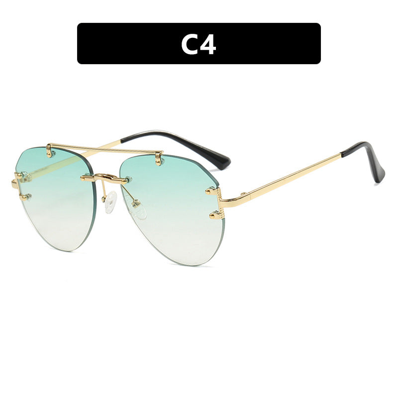 Damen moderne Piloten-Sonnenbrille mit gradienten Gläsern und dünnem Metallrahmen Brehn