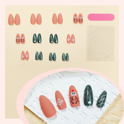 Kreatives Nagelkunstset mit winterlichem Design Brehn