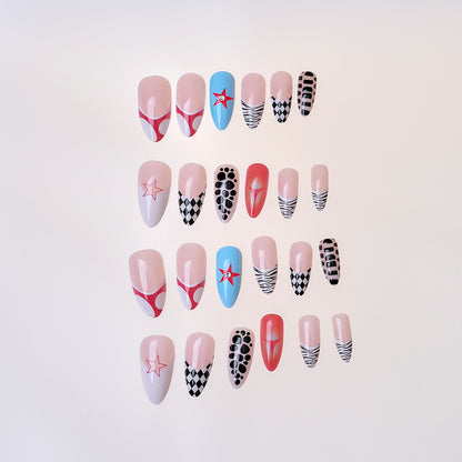Künstlerisches Press-On Nail Set Brehn