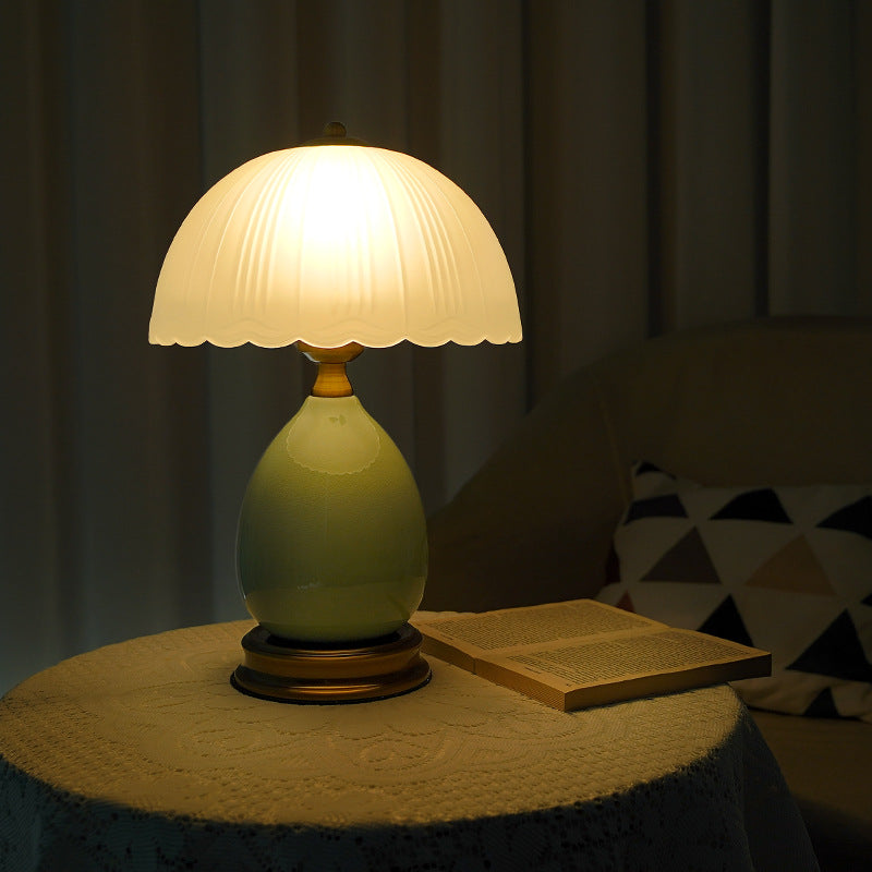 Elegante Keramik Tischlampe