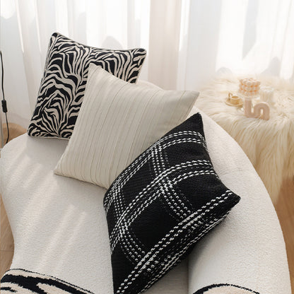 Quadratischer Zierkissenbezug im Tweed‑Look mit gewebter Plaid‑Textur und feiner Bouclé‑Haptik Brehn
