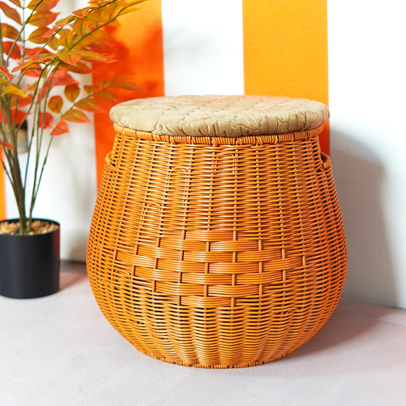 Gemütlicher Rattan Aufbewahrungshocker Brehn