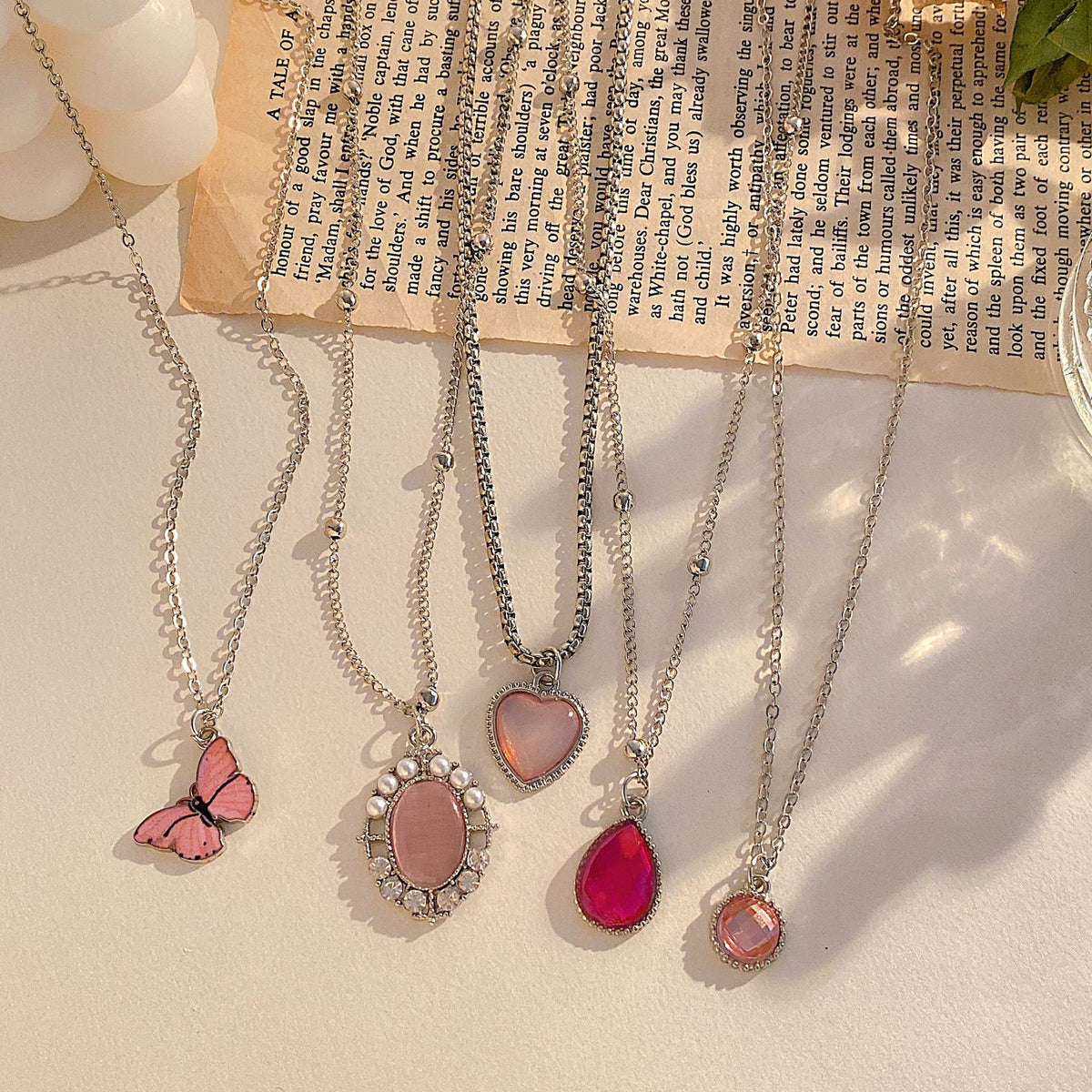 Charmantes Anhänger-Neklace-Set Brehn