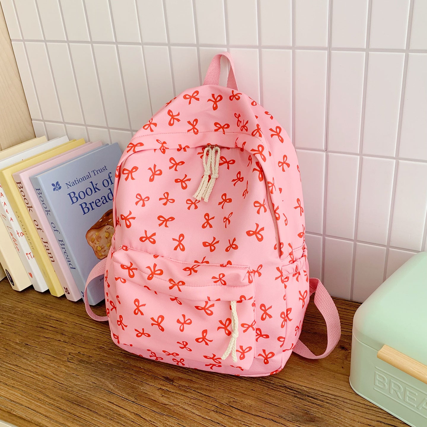 Rucksack mit Kreativem Schleifenmotiv und Durchdachten Stauräumen Brehn