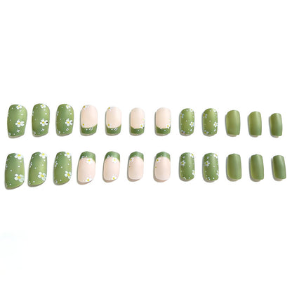 Floral Accent Nail Art Brehn